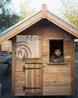 cabane-en-bois-pour-enfant