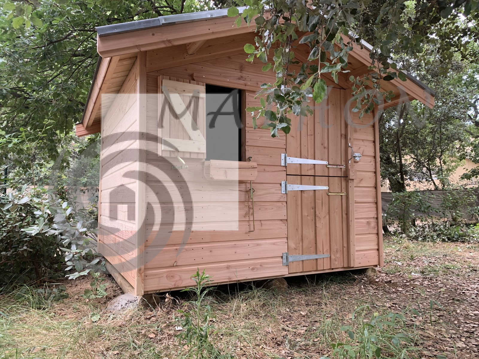 fabriquant-de-cabanes-en-bois-sur-mesure-grignan