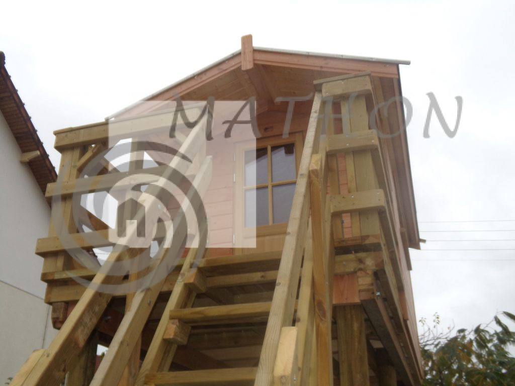 cabane en ossature bois sur pilotie